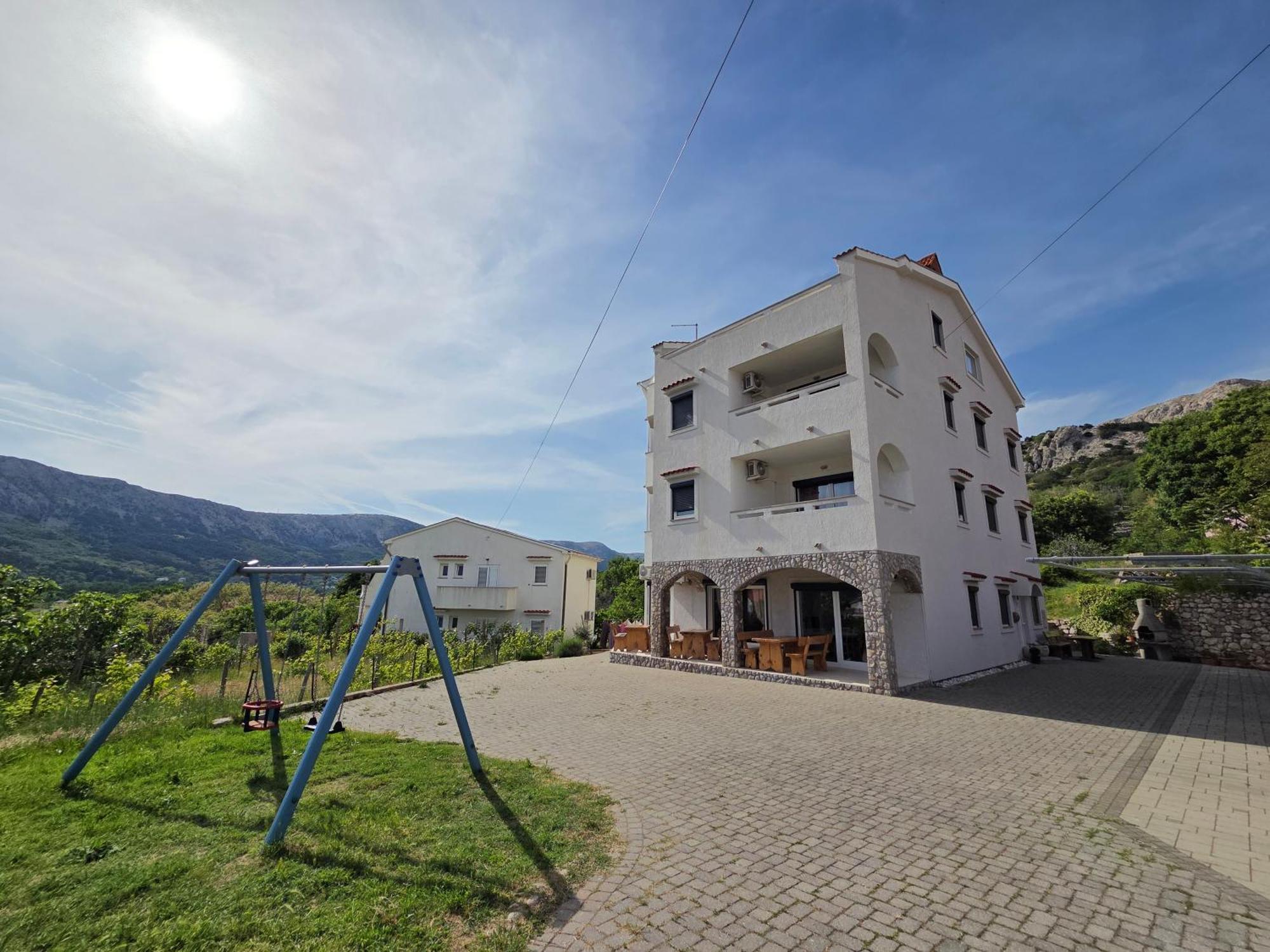 Apartments Leticia Baška Buitenkant foto